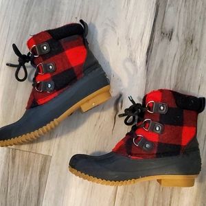Tommy Hilfiger duck boots